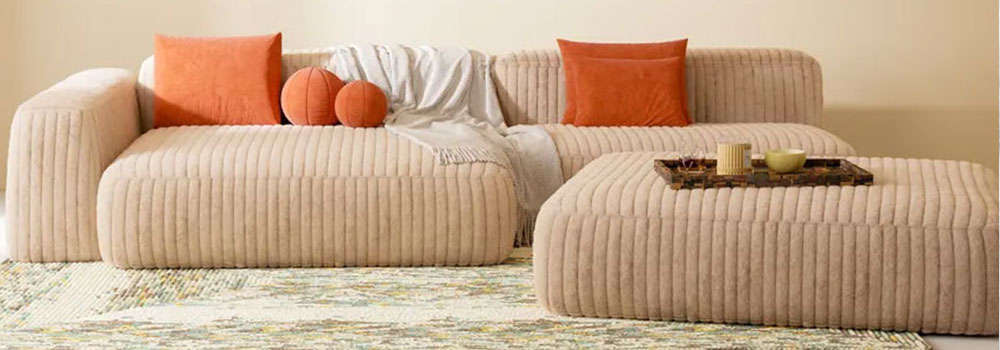 Sofa mit Breitcord-Möbelstoff