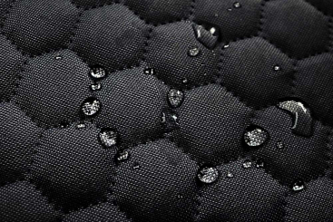 Polyesterstoff - reißfest und wasserabweisend - Waben-Steppung - Schwarz 