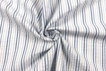 Seersucker-Stoff mit blauen Streifen 