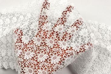 Spitzenborte - Blümelein - 18 cm - Weiß 