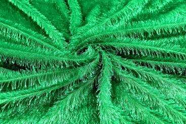 Kunstrasen-Fell in leuchtendem Grün 