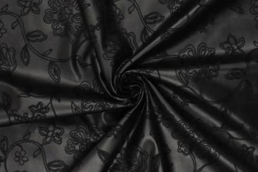 Besticktes Lederimitat mit Rosen 