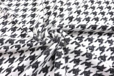 Strickstoff im Mohair-Style mit kleinen Hahnentritt 