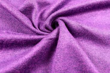 Glatter Strickjersey in Lila Melange 