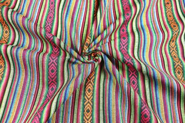 Jacquard mit Ethno-Streifen - Style 1 