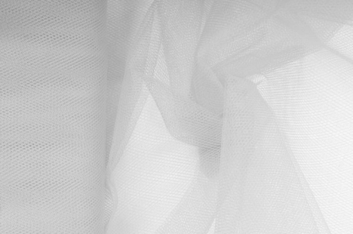 Tüll Silber
