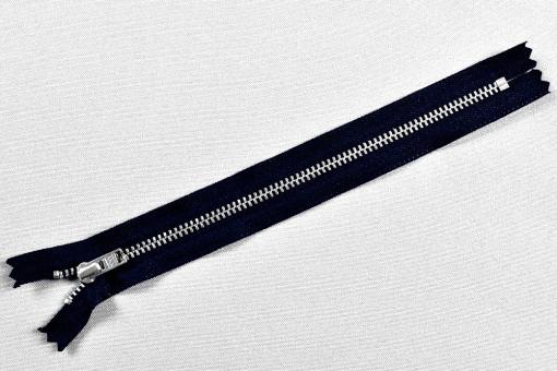 YKK-Metall-Reißverschluss silber - nicht teilbar - 12 cm Dunkelblau