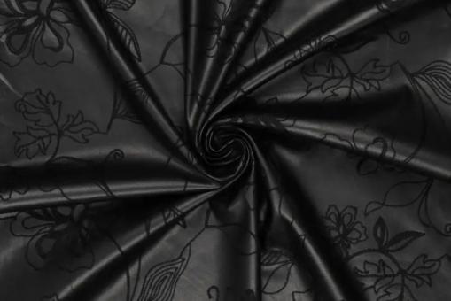 Besticktes Lederimitat mit Pfingstrosen 