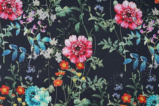 Leinen-Baumwoll-Mix mit Blumen 