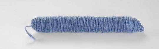 Wollkordel gefilzt 5 mm stark - Jutekern - 55 m-Rolle Stahlblau