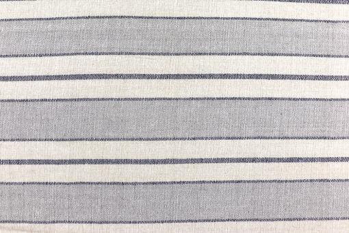 Baumwollstoff mit hellen Webstreifen 