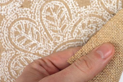 Beflockte Jute mit Spitzenmuster 