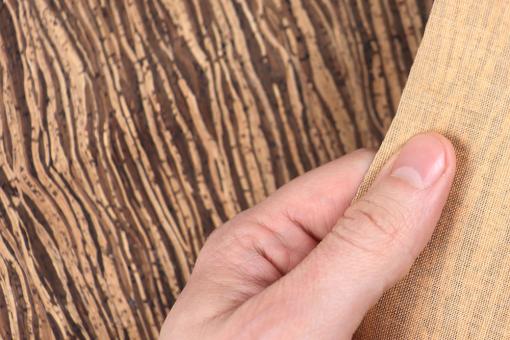 Kork-Stoff in dunkler Holz Optik 